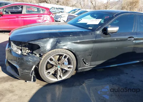 2018 BMW M550I xDrive z USA, uszkodzony, nr VIN WBAJB9C54JB049490